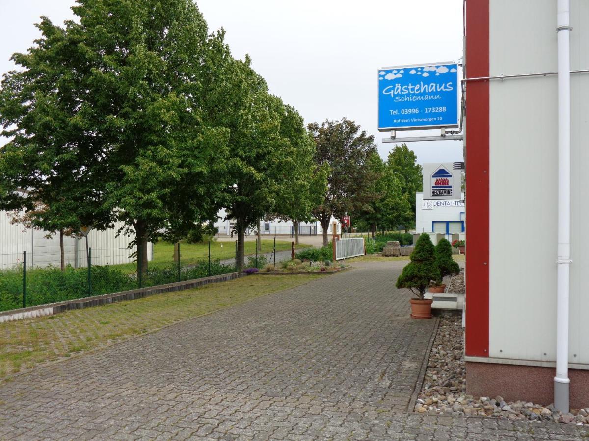 Gaestehaus Schiemann Teterow Exterior foto